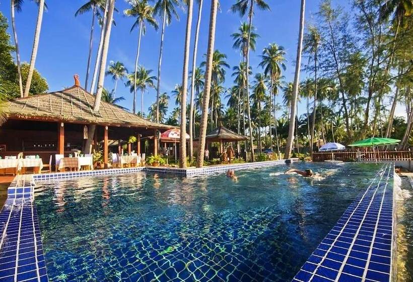 Lipa Bay Resort