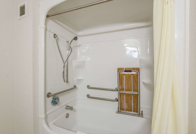 מוטל Americas Best Value Inn Knoxville East