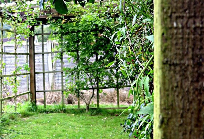 Reservoir View Motel