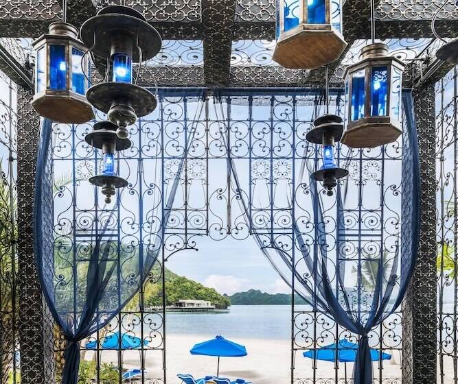 استراحتگاه The St. Regis Langkawi