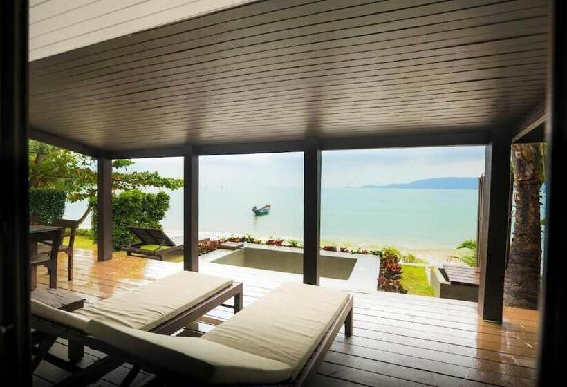 استراحتگاه At Samui Haus