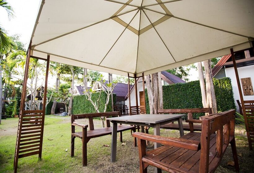 استراحتگاه At Samui Haus