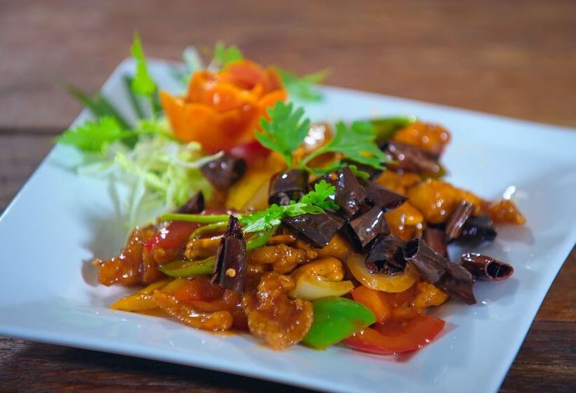 استراحتگاه At Samui Haus