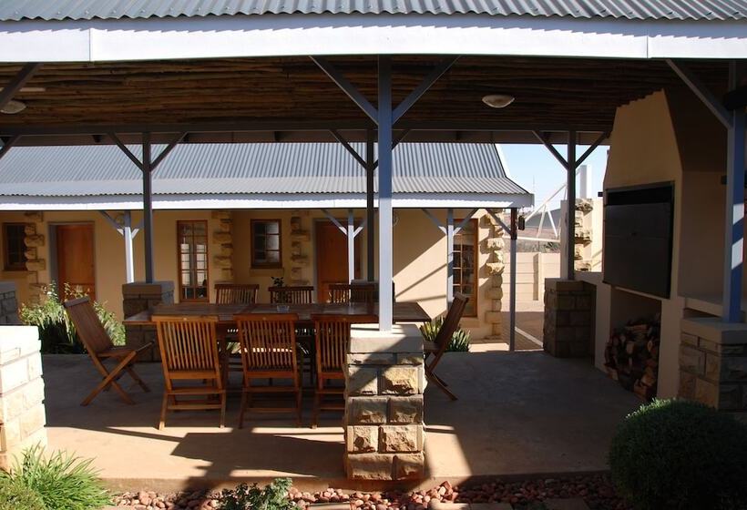 צימר Sandstone Chameleon Guest House