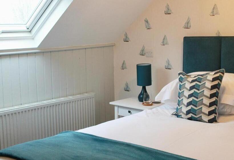 민박 The Bosham Boathouse