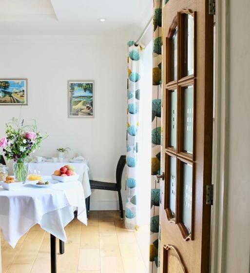 민박 The Bosham Boathouse