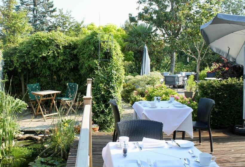 민박 The Bosham Boathouse