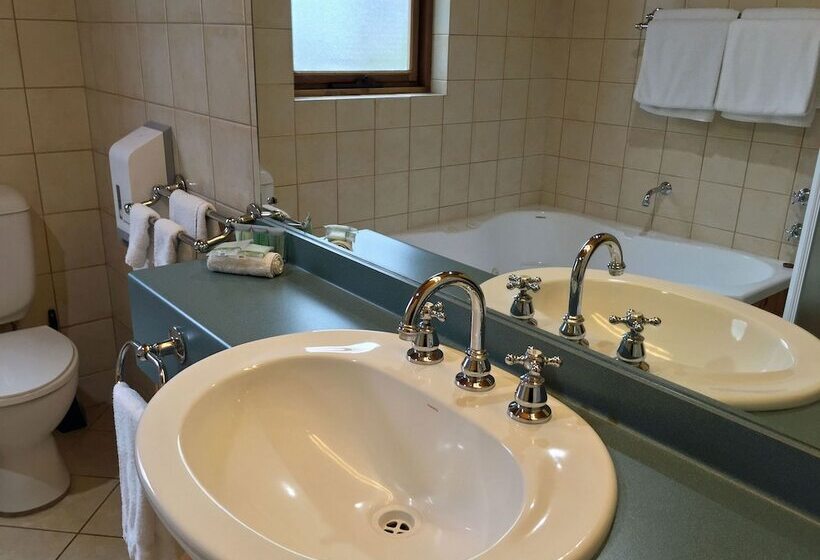 Coonawarra Place Motor Inn