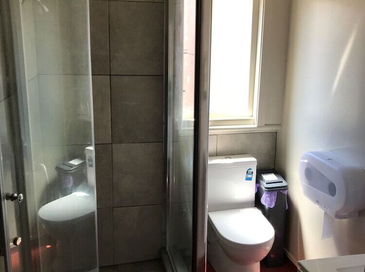 Geeky Gecko   Hostel