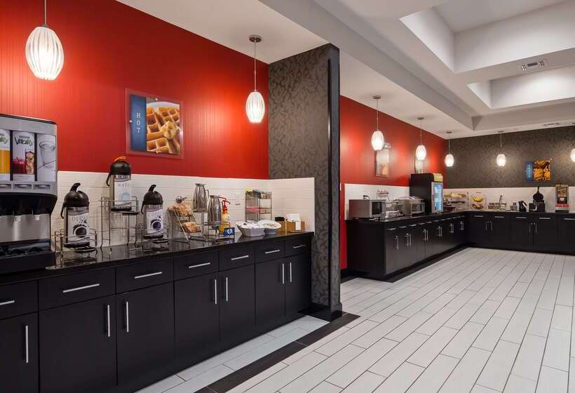 فندق Best Western Plus Laredo Inn & Suites