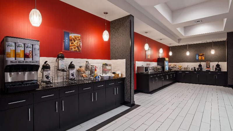 فندق Best Western Plus Laredo Inn & Suites