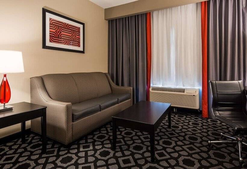 فندق Best Western Plus Laredo Inn & Suites