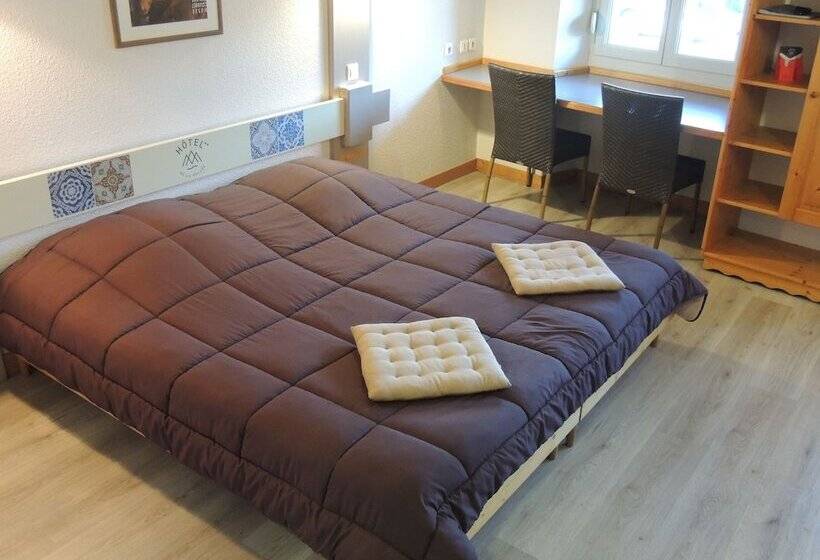 ホテル De La Vallee