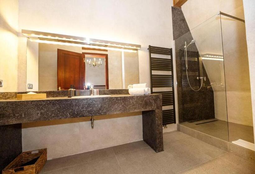 ホテル Dvůr Pecínov