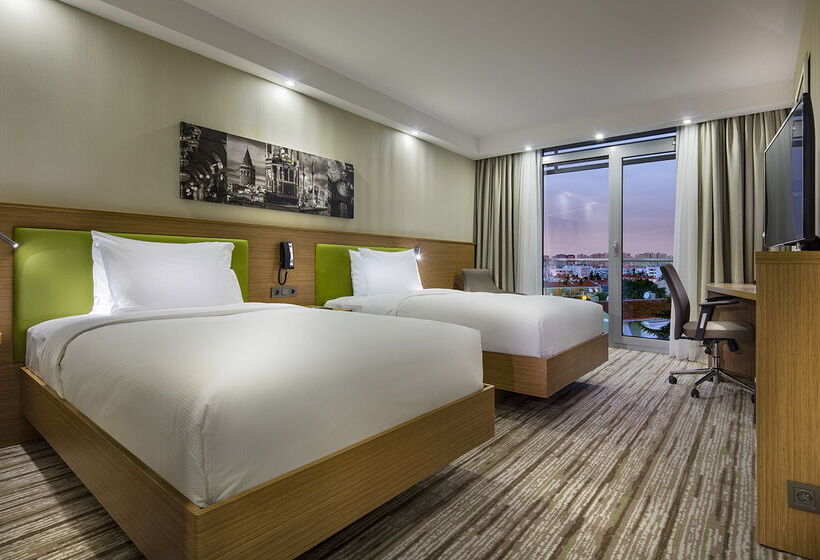 Fotos del hotel Hampton By Hilton Istanbul Atakoy:  3