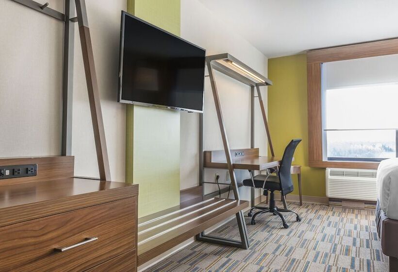 ホテル Holiday Inn Express & Suites Clarion, An Ihg