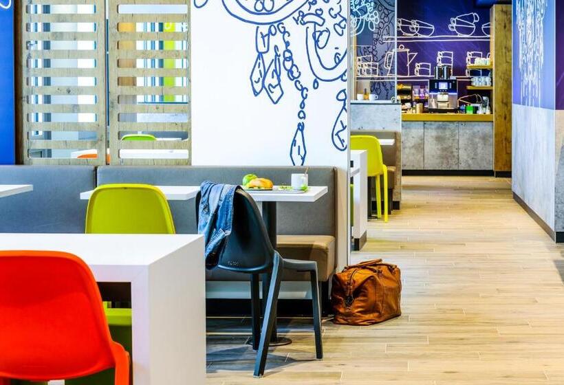 هتل Ibis Budget Courbevoie Paris La Défense