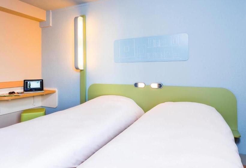 هتل Ibis Budget Courbevoie Paris La Défense