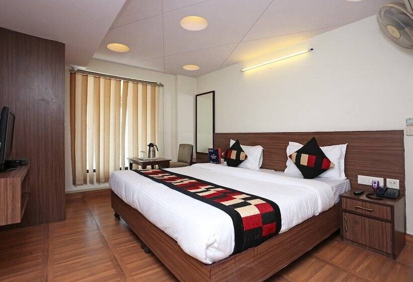 Fotos del hotel Oyo Rooms Raja Park Lbs College:  15