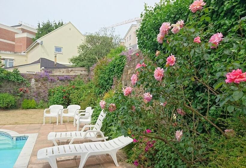 فندق Sarum Apart