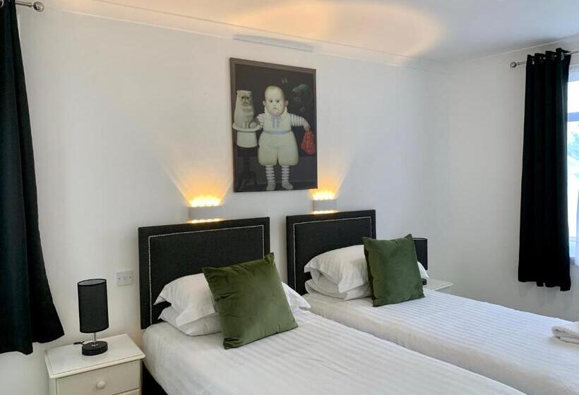 فندق Sarum Apart