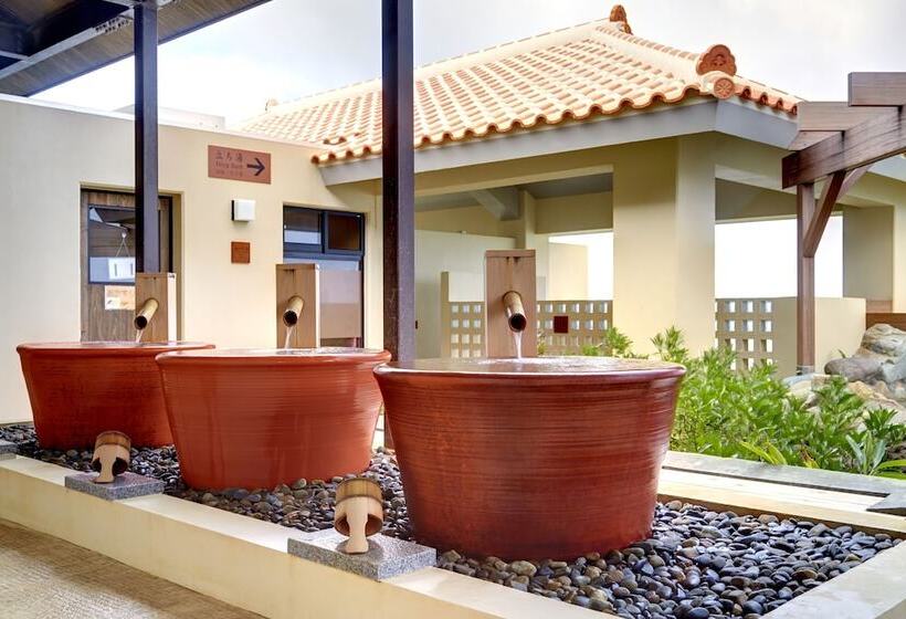 فندق Senagajima Island Resort & Spa
