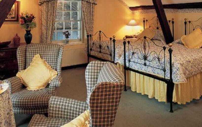 בית מלון כפרי The Bull And Townhouse, Beaumaris  The Inn Collection Group
