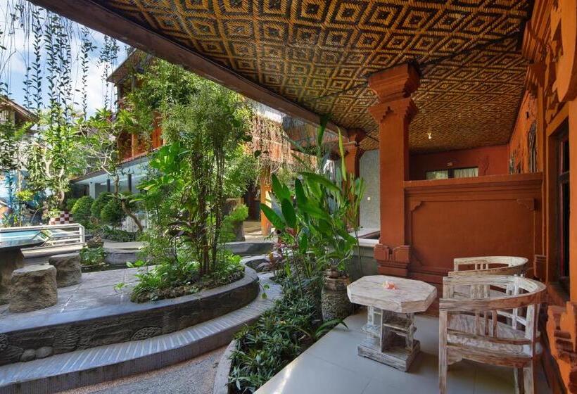 فندق Lumbung Sari Legian
