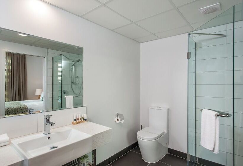 מוטל One88 On Commerce