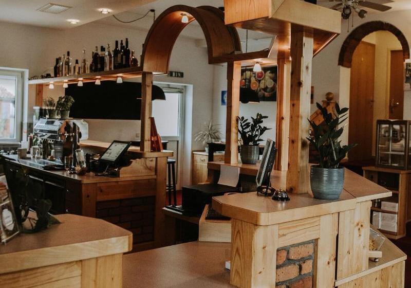 פנסיון Restaurant Gastehaus Feldkirchen