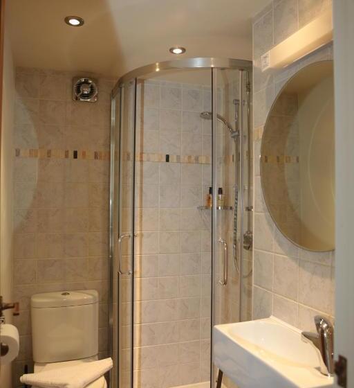 بنسيون The Waves