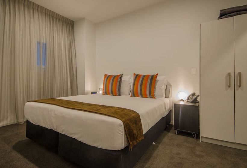 Ramada Suites By Wyndham Auckland Federal Street