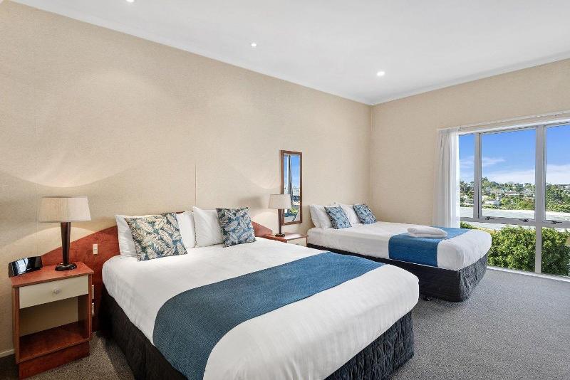 هتل Aristotles North Shore