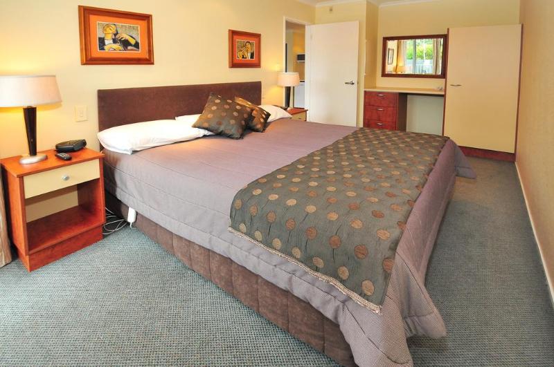 هتل Aristotles North Shore