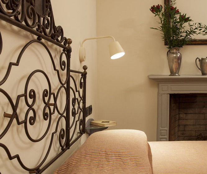 تختخواب و صبحانه Borromeo Rooms Bed & Living