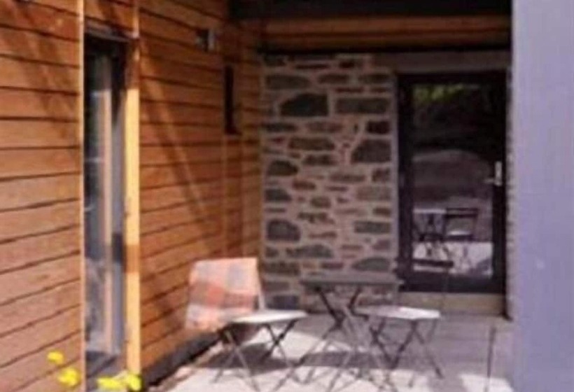 مبيت وإفطار The Steading