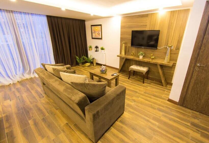 Fotos del hotel A Palace Suites:  15