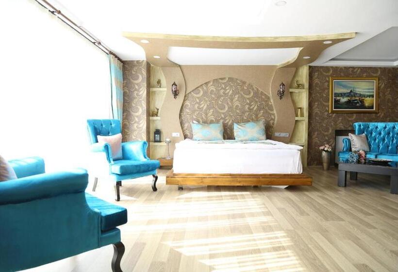 Fotos del hotel A Palace Suites:  32