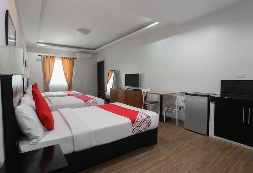 فندق Capital O 642 The Junction Tagaytay