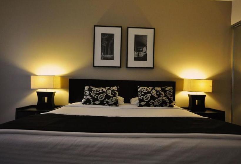 هتل Chancellor Lakeside