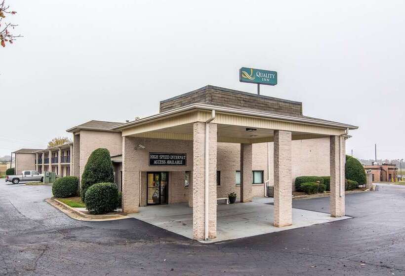 هتل Quality Inn