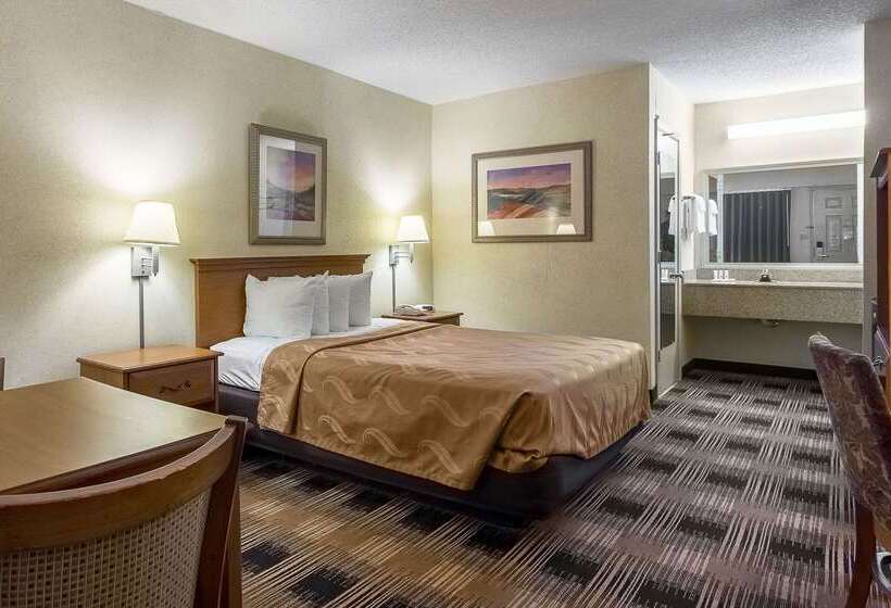 هتل Quality Inn