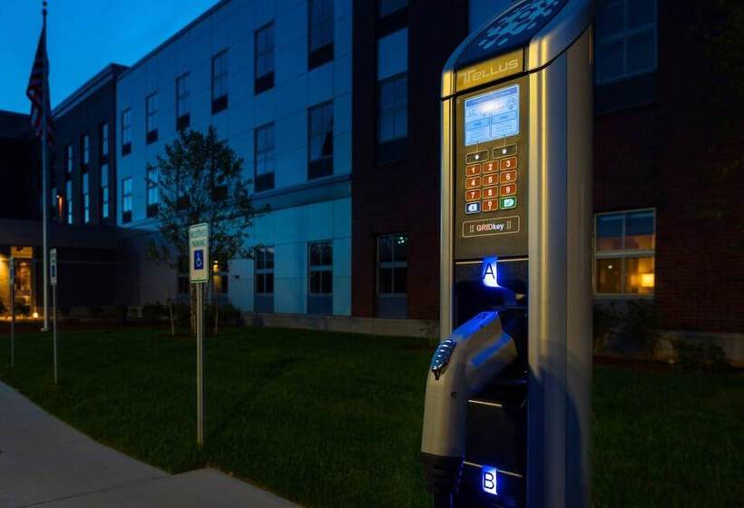 فندق Courtyard By Marriott Edgewater Nyc Area