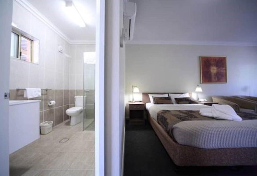 Отель Gundagai Gabriel Motor Inn