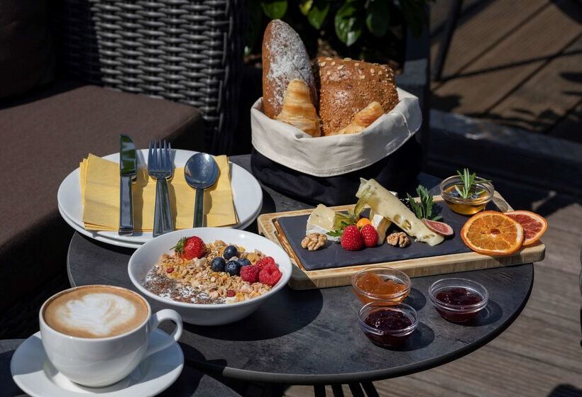 هتل Innside By Meliá Aachen