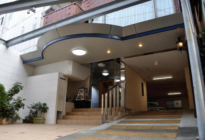 בית מלון כפרי Kochi Sakura