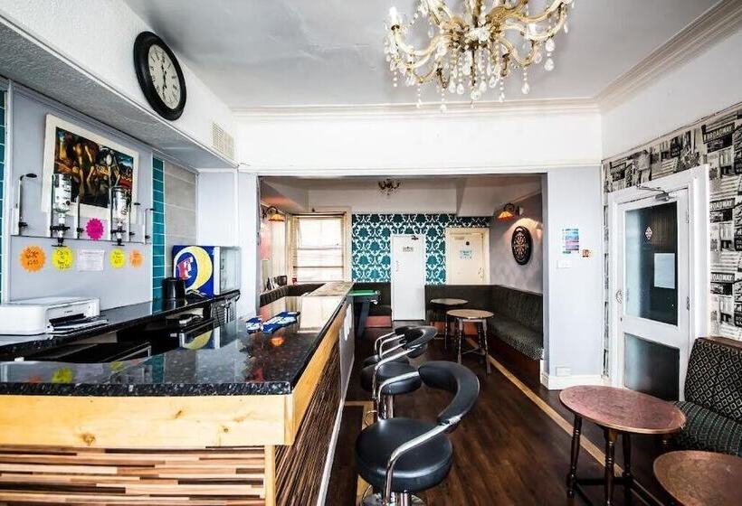 Fotos del hotel The Hollingdales:  3