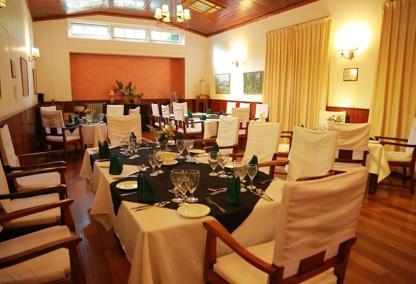 Fotos del hotel Nuwara Eliya Golf Club:  2