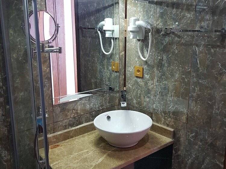 Fotos del hotel Perapolis:  30