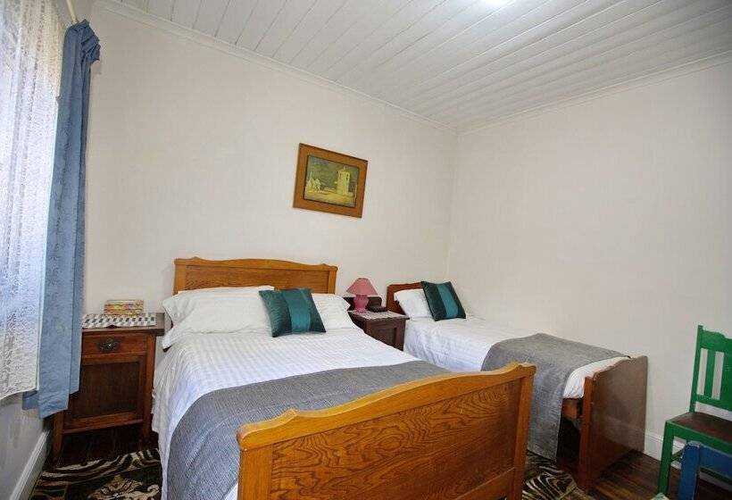 هتل Rosedale Cottages